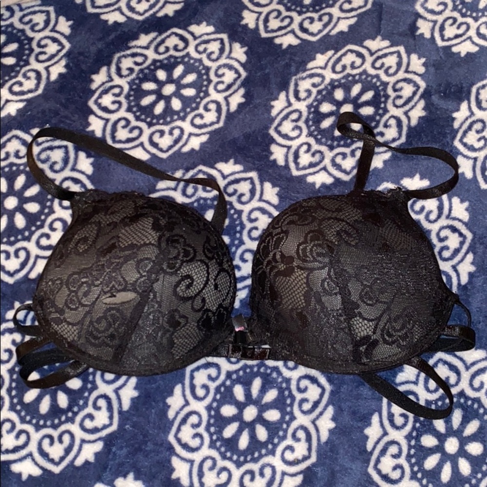 Wired Laced Bra 34D